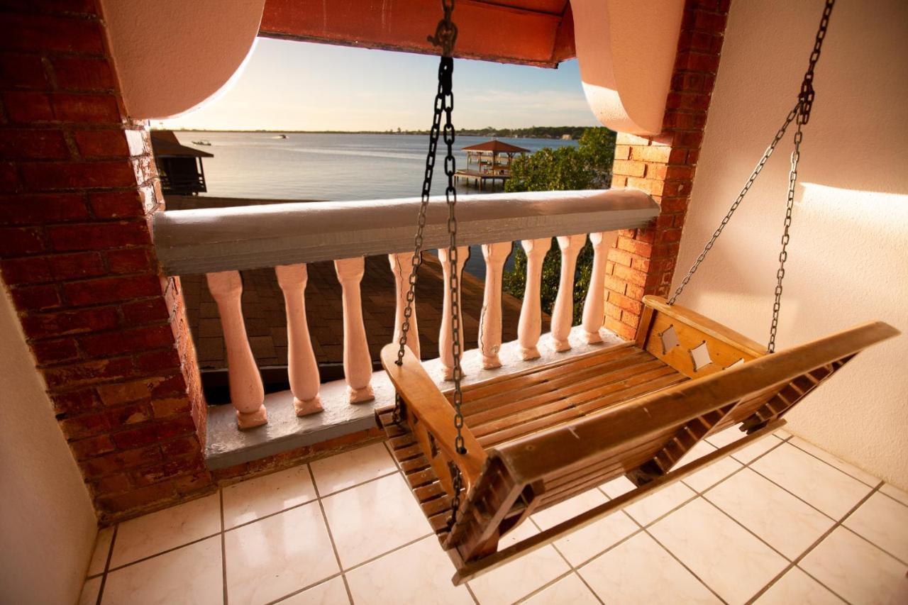 Sea Eye Hotel - Sunset Building Utila Εξωτερικό φωτογραφία