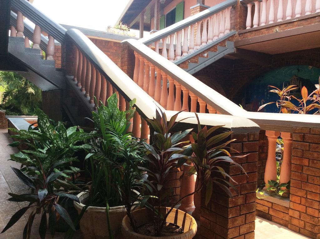 Sea Eye Hotel - Sunset Building Utila Εξωτερικό φωτογραφία