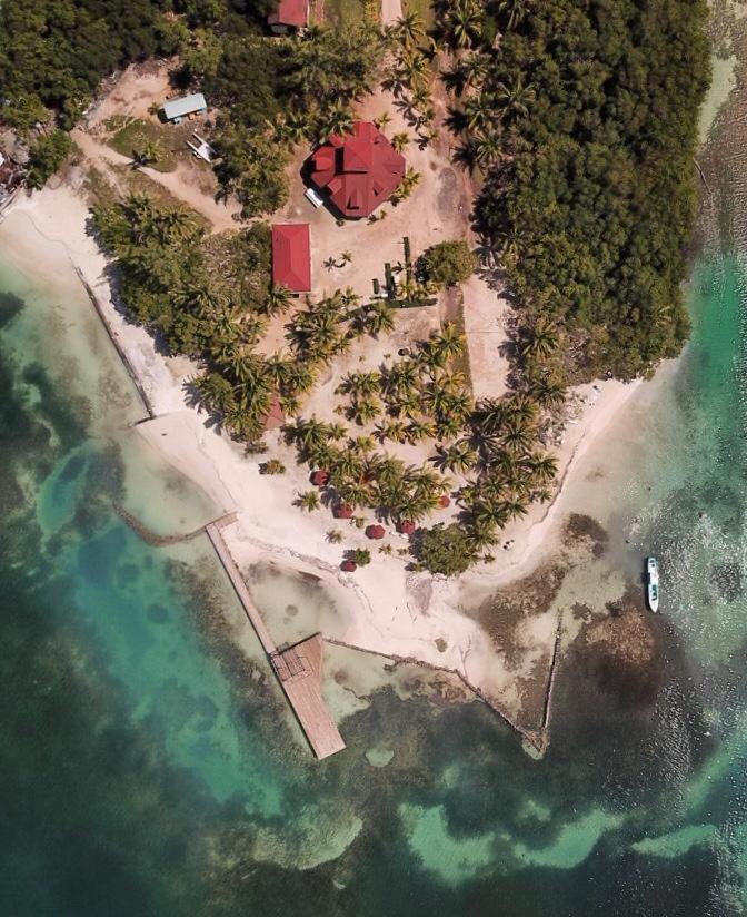 Sea Eye Hotel - Sunset Building Utila Εξωτερικό φωτογραφία